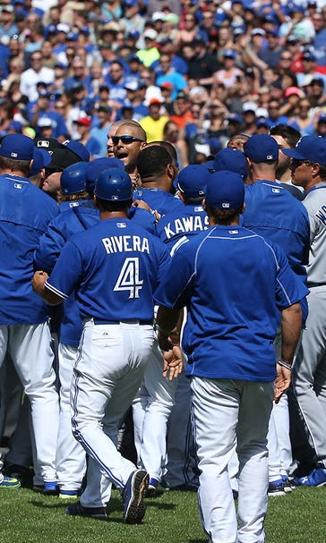 Benches, bullpens clear in tense Royals-Blue Jays game